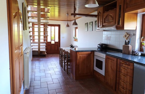 Kambresko Apartamento | Apartamento de lujo en una casa de campo familiar en la cima de la colina