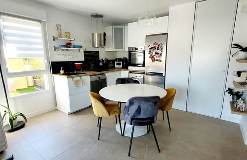 Aubagne Apartamento | Luxury apartment in residence with swimming pool