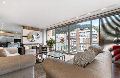 Financial District Apartamento | Apartamento Lujoso en Rosales vista a los cerros y a la ciudad