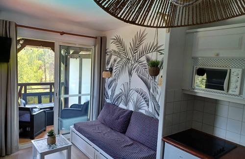 Tourgeville Apartamento | Luxury apartment in the golf resort of Deauville