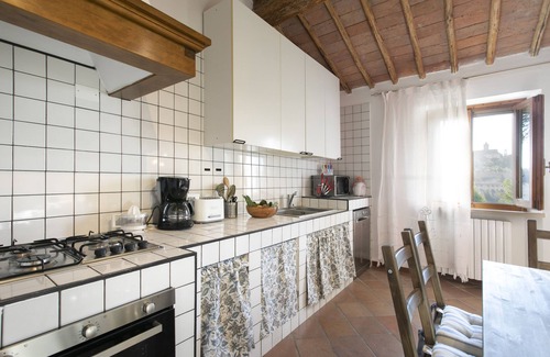 Siena Casa | Apartamento de lujo en villa toledana con piscina: ¡Vista privada a Siena!