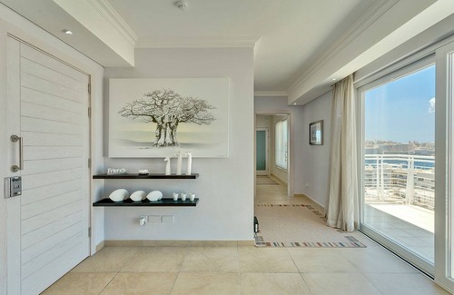 Sliema Apartamento | Luxury Apartment inc Pool & Views