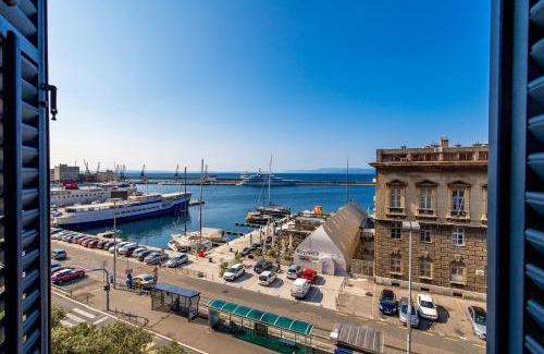 Rijeka Apartamento | Luxury apartment Karolina Riva 101m2