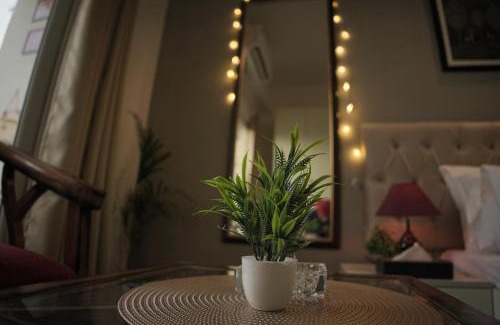 Greater Noida Apartamento | Luxury Apartment Near Pari Chowk