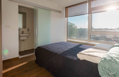 Sint-Jans-Molenbeek Apartamento | apartamento de lujo cerca de Tour & Taxis para 2-5 con una vista panorámica de 270 °