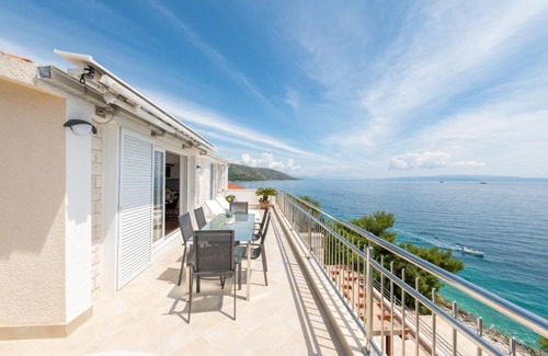 Businci Apartamento | LUXURY APARTMENT NEXT TO THE SEA