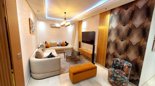 SOUR JDID Apartamento | luxury apartment of 80m2 opposite HASSAN 2 MOSQU and SEA , near downtwn from family , INTERDIT COUPLES ARAABIC NON MARIÈ, FORBIDDEN UNMARRIED ARAABIC COUPLES , basement car park FREE