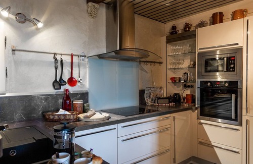 Amboise Apartamento | Luxury apartment overlooking the River Loire, close to Château and restaurants.