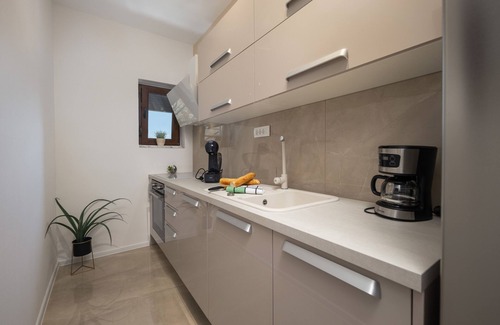 Icici Apartamento | Luxury Apartment Rebecca with heated swimming pool