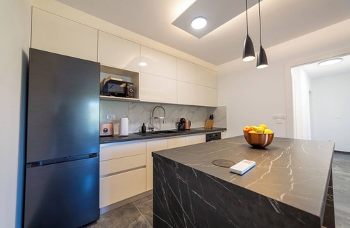 Znjan Condominio | Luxury apartment Riela