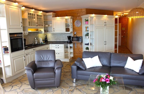Woltersdorf Apartamento | Luxury apartment Schilfgrün 80 sqm at the Berliner See - canoes free - sauna - garden