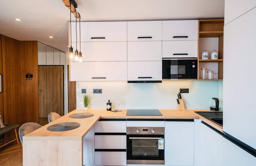 Kosice Old Town Apartamento | Luxury Apartment w. City Views in Košice Old Town