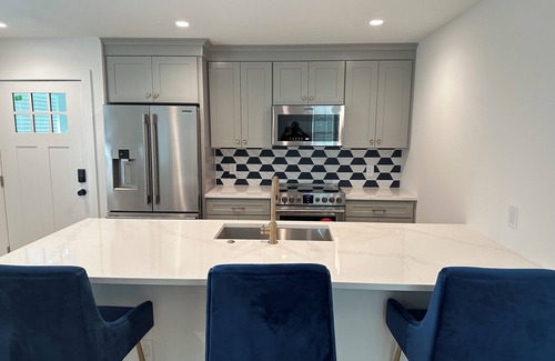 Mount Pleasant Casa | Luxury apartment close to Charleston, Shem Creek, Sullivan's Island, IOP beaches