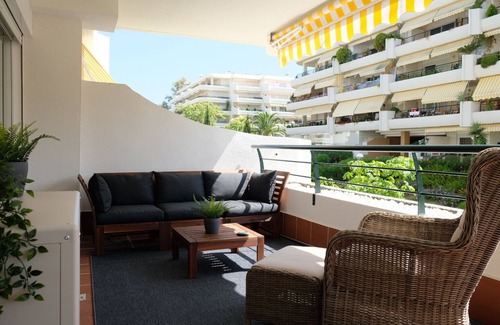 Guadalmina Apartamento | Luxury apartment with terrace, garage and pool.