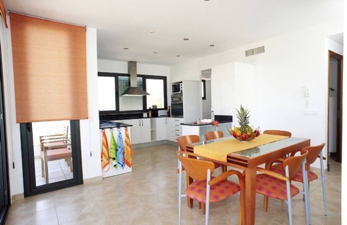 Portocolom Villa | Lujoso apartamento con preciosas vistas, piscina privada y acceso a la playa