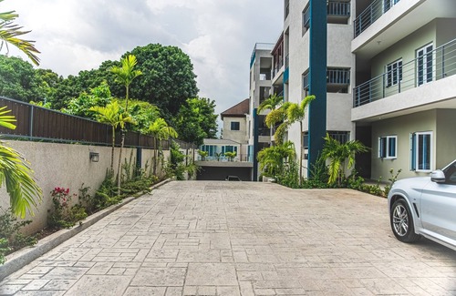 Barbican Condominio | Luxury Apartment with Gym, Swimming Pool, Parking and Wifi
