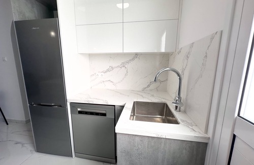 Moutallos Apartamento | Luxury Apartment with Spacious Garden - NEWLY REFURBISHED