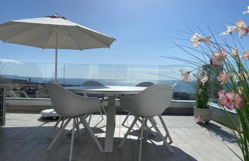 Costa Adeje Apartamento | Luxury apartment with stunning terrace and with heated pool