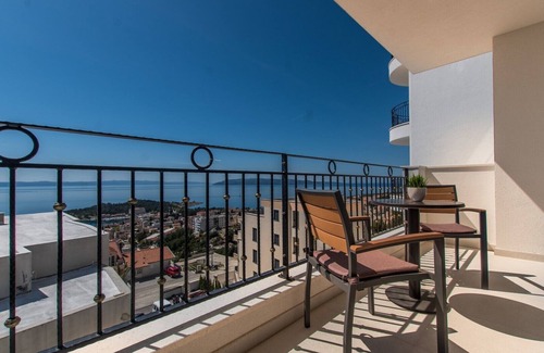 Moca Apartamento | Luxury Apt In Villa Rubin Shared Pool Sea View