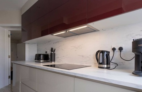 Brondesbury Park Apartamento | Luxury Apt w Underfloor Heating & Large Smart TV