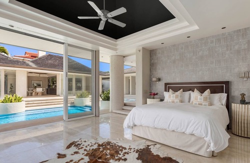 Kuliouou - Kalani Iki Casa | Luxury Architectural Masterpiece w/ Infinity Pool & Stunning Diamond Head Vistas