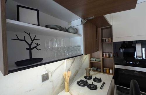 Ain Zaghouan Apartamento | Luxury & Art: Contemporary with Masterpieces
