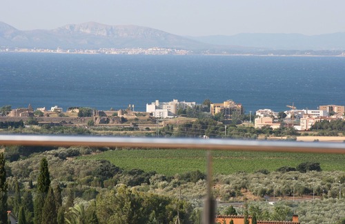 El Mas Fumats Villa | Lujo en Villa Rosas, piscina, mágica vista al mar y montaña
