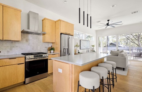 Riverside Casa | Luxury Austin House | Pool & Game Room |Near DT~2
