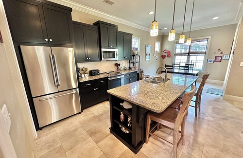 Villa Lago Casa | Luxury Awaits in Your Dream Getaway, Golf cart included! 1953VL