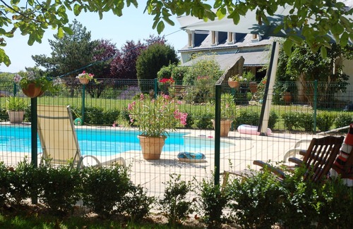 Brion Cabaña | B&B de lujo, cerca de Saumur, en la antigua finca vinícola del s. XVIII, piscina climatizada