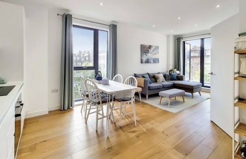 Walworth Apartamento | Luxury Balcony Apartment- Elephant and Castle, London