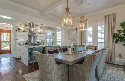 Miramar Beach Casa | Southern Charm Beach Cottage w / carrito de golf, vistas a la bahía, acceso a la playa, piscina / jacuzzi!