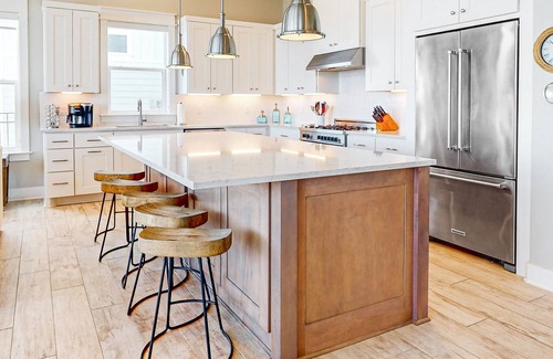 Rockport Casa | Luxury bayfront home with plunge pool, outdoor kitchen, docks, kayaks & SUPs