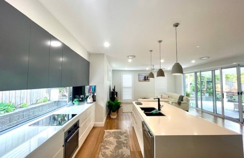 Catherine Hill Bay Casa | LUXURY BEACH HOUSE - WALK TO BEACH