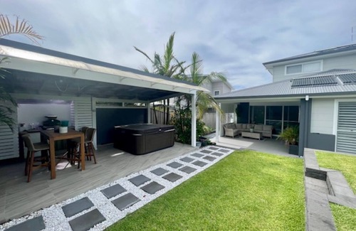 Catherine Hill Bay Casa | LUXURY BEACH HOUSE - WALK TO BEACH
