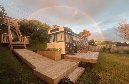 Castlecliff Casa | Luxury Beach Bus