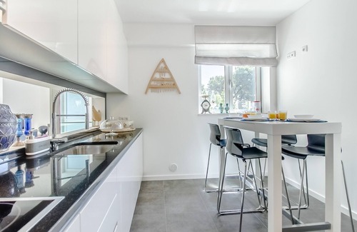 Oeiras Apartamento | Experiencia de lujo en la playa en Lisboa con piscina