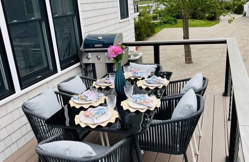 Snug Harbor Casa | Luxury Beach House - Your Perfect Getaway Paradise