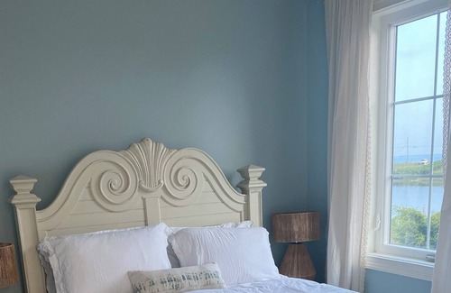 Matunuck Casa | Luxury Beach House- 5 min Walk to Beach, Private Dock