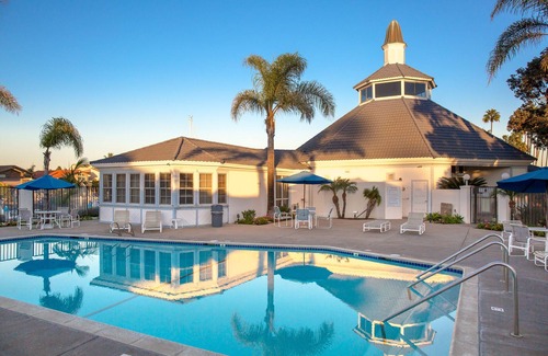 Coronado Cays Condominio | Casa de playa de lujo en los Cayos Coronado; Bellamente amueblado, vistas al atardecer