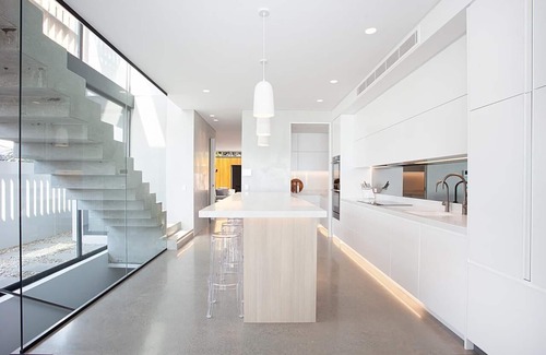 Narrabeen Casa | Luxury Beach House with direct Beachfront Access and breathtaking views