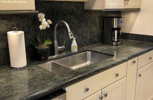 Capitola Apartamento | Luxury beach retreat in Capitola Village