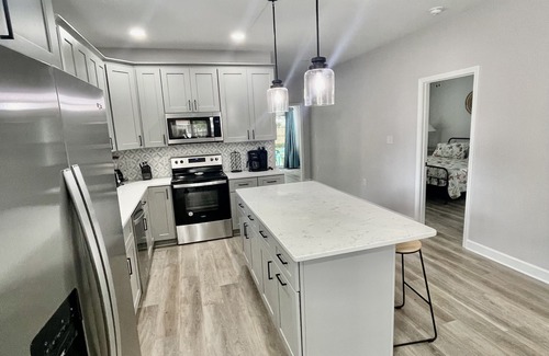 Windy Hill Casa | Luxurious Beach Haven, private home in prime location