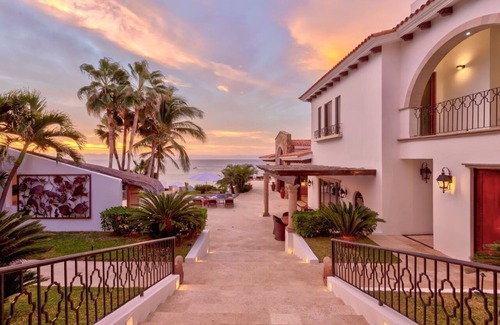 San Jose del Cabo Villa | Frente a la playa Villa-Gourmet Chefs; Mayordomo; Spa; Teatro, gimnasio; Traslados; 15 plazas