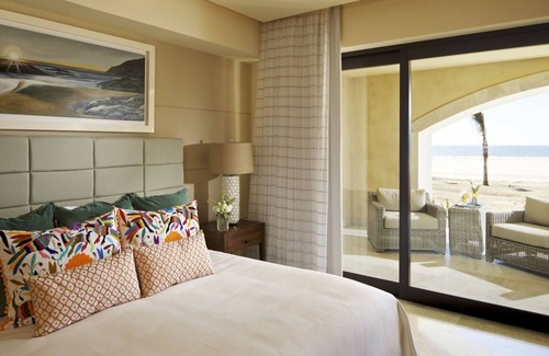 Los Cangrejos II y III Complejo | Luxury Beachfront Resort, Golf, Entertainment, and more!
