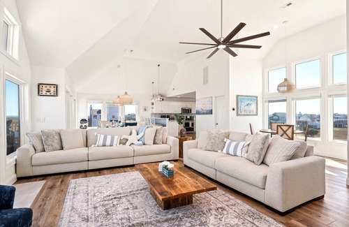 Rodanthe Casa | Luxury Beachfront 6BR w/ Pool + Hot Tubs + Game Rm