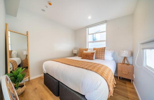 Oriental Bay Apartamento | Luxury Beachfront Apartment
