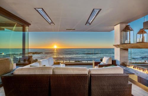 Beach Barber Tract Casa | Luxury Beachfront Home with Hot Tub & Ocean Views