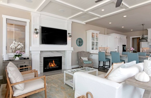 Oxnard Shores Casa | Luxury Beachfront Oasis w/ Channel Island Views