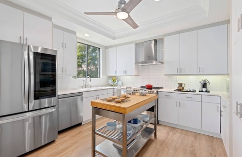 Montecito Condominio | Luxury Beachfront Condo with Remarkable Ocean Views!